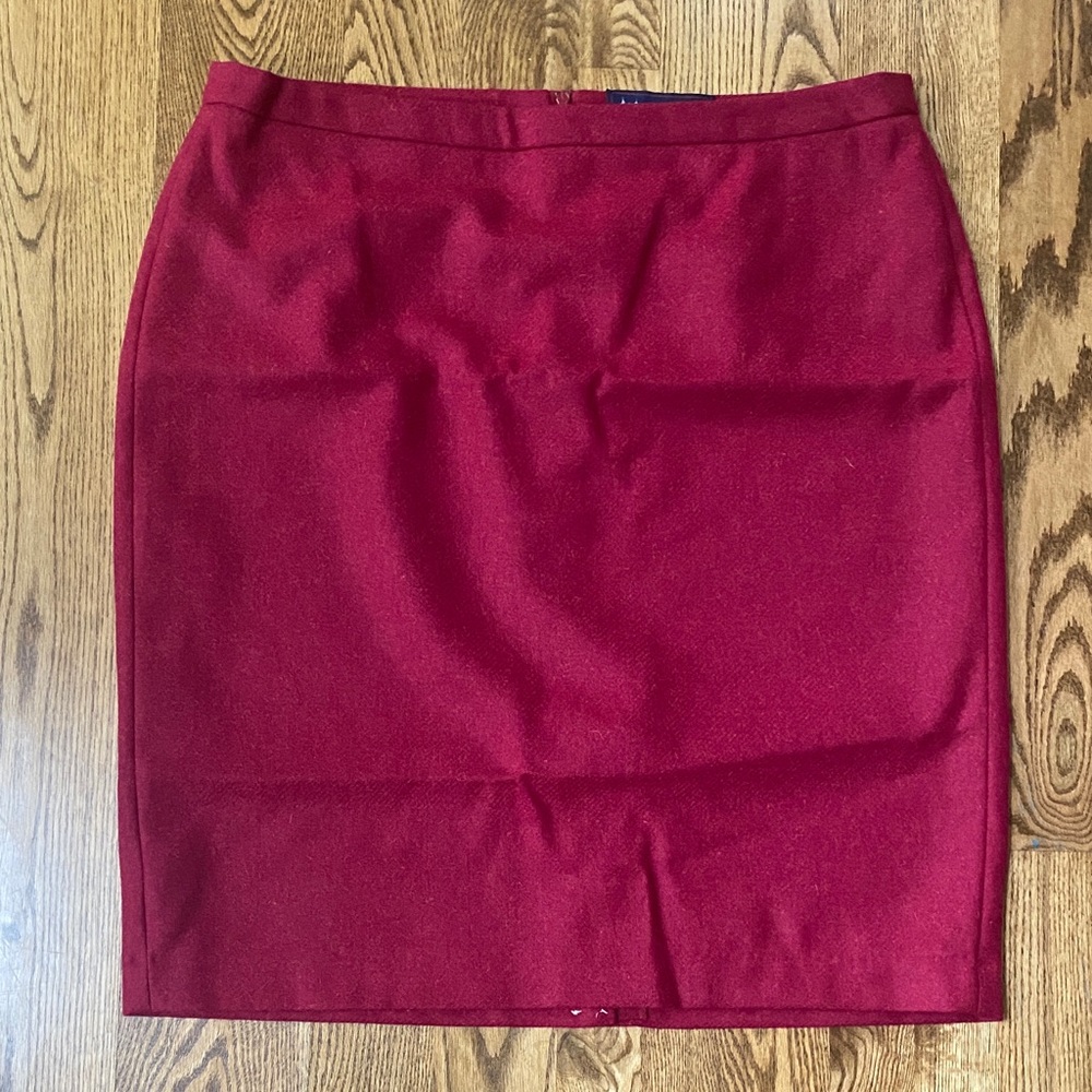 NWT MOON quality British Cloth 100% wool pencil skirt size 18 minimalist